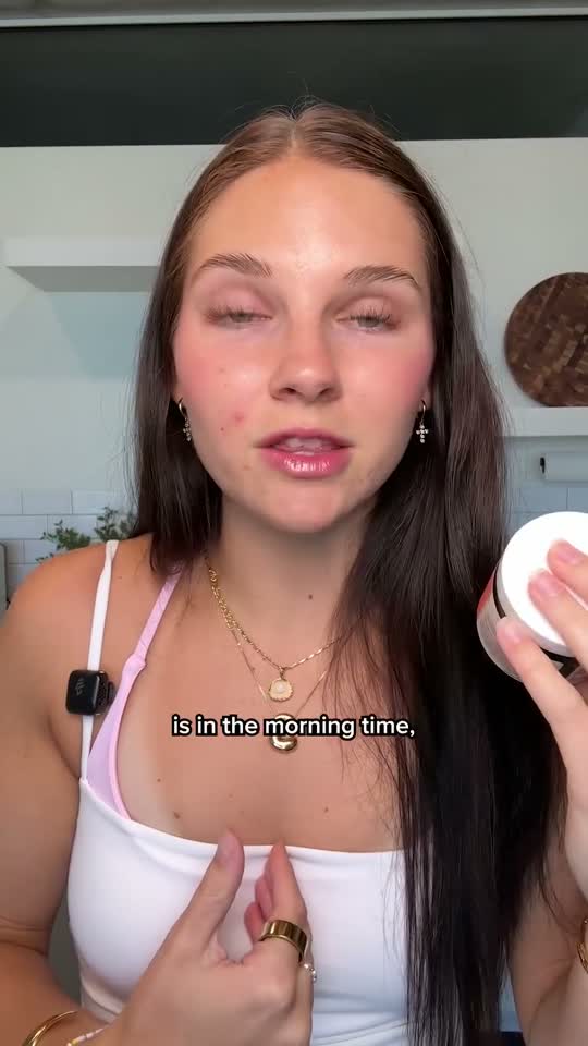 Arrae Yapper ad showing a fast-talking creator holding the product